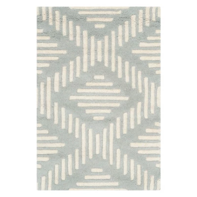 Becky Geometric Tufted Accent Rug - Safavieh 3 Becky Geometric Tufted Accent Rug - Safavieh - Image 3