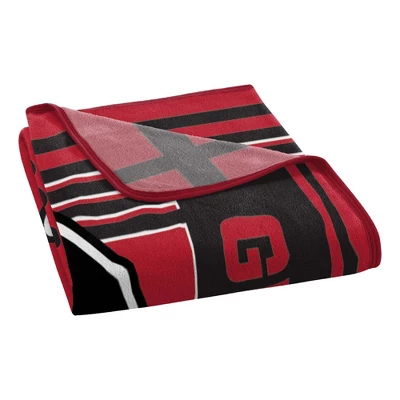 NCAA Officially Licensed Throw Blankets By Sweet Home Collection 1 NCAA Officially Licensed Throw Blankets By Sweet Home Collection