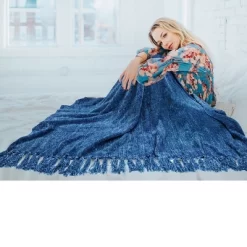 PAVILIA Chenille Throw Blanket With Woven Knitted Tassel Fringe For Couch, Living Room Decor And Bed 6 PAVILIA Chenille Throw Blanket With Woven Knitted Tassel Fringe For Couch, Living Room Decor And Bed -Home Decoration Store GUEST 756c9c9b 5f3f 47d4 8bef e5d5212a1248