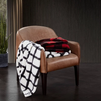 50"x60" Bunkhouse Plaid Reversible Throw Blanket - Eddie Bauer 2 50"x60" Bunkhouse Plaid Reversible Throw Blanket - Eddie Bauer - Image 2