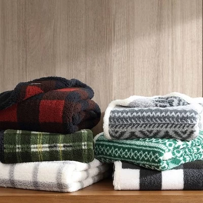 50"x60" Bunkhouse Plaid Reversible Throw Blanket - Eddie Bauer 6 50"x60" Bunkhouse Plaid Reversible Throw Blanket - Eddie Bauer - Image 6