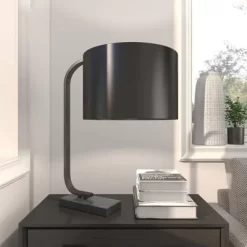 Traditional Metal Table Lamp Black - Olivia & May -Home Decoration Store GUEST 8775f56e 68d4 4f3f b2a4 722e262a6262