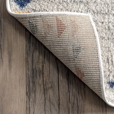 NuLOOM Nina Aztec Area Rug 6 NuLOOM Nina Aztec Area Rug - Image 6