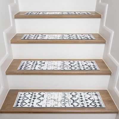World Rug Gallery Distressed Bohemian Non-Slip Stair Treads 5 World Rug Gallery Distressed Bohemian Non-Slip Stair Treads - Image 5