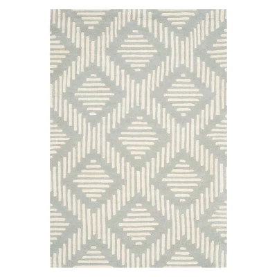 Becky Geometric Tufted Accent Rug - Safavieh 5 Becky Geometric Tufted Accent Rug - Safavieh - Image 5