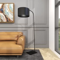 Traditional Metal Floor Lamp Black - Olivia & May -Home Decoration Store GUEST d2492e3d 3d83 412d 9c50 b9abee7f207a